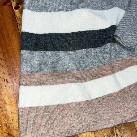 Stitches and Stripes Open front, striped, Versatile Sweater cardigan - Picture 9 of 9